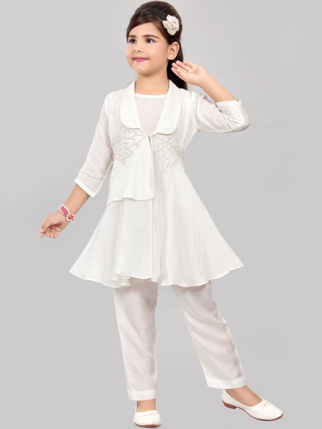 Pehanaava Girls Embroidered Layered Thread Work Pure Cotton Kurta With Trousers