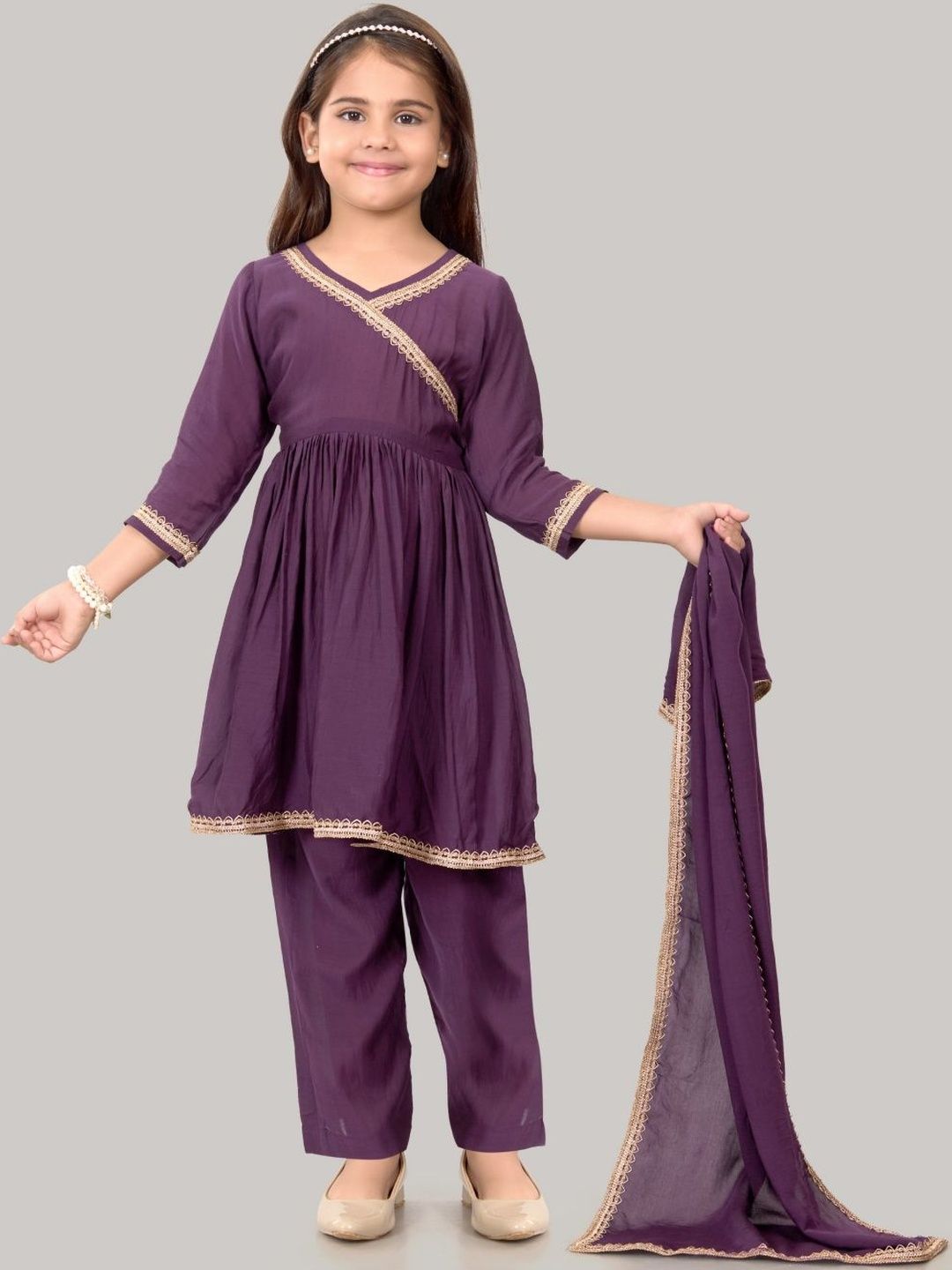 Pehanaava Girls Empire Zari Angrakha Pure Cotton Kurta with Trousers & With Dupatta