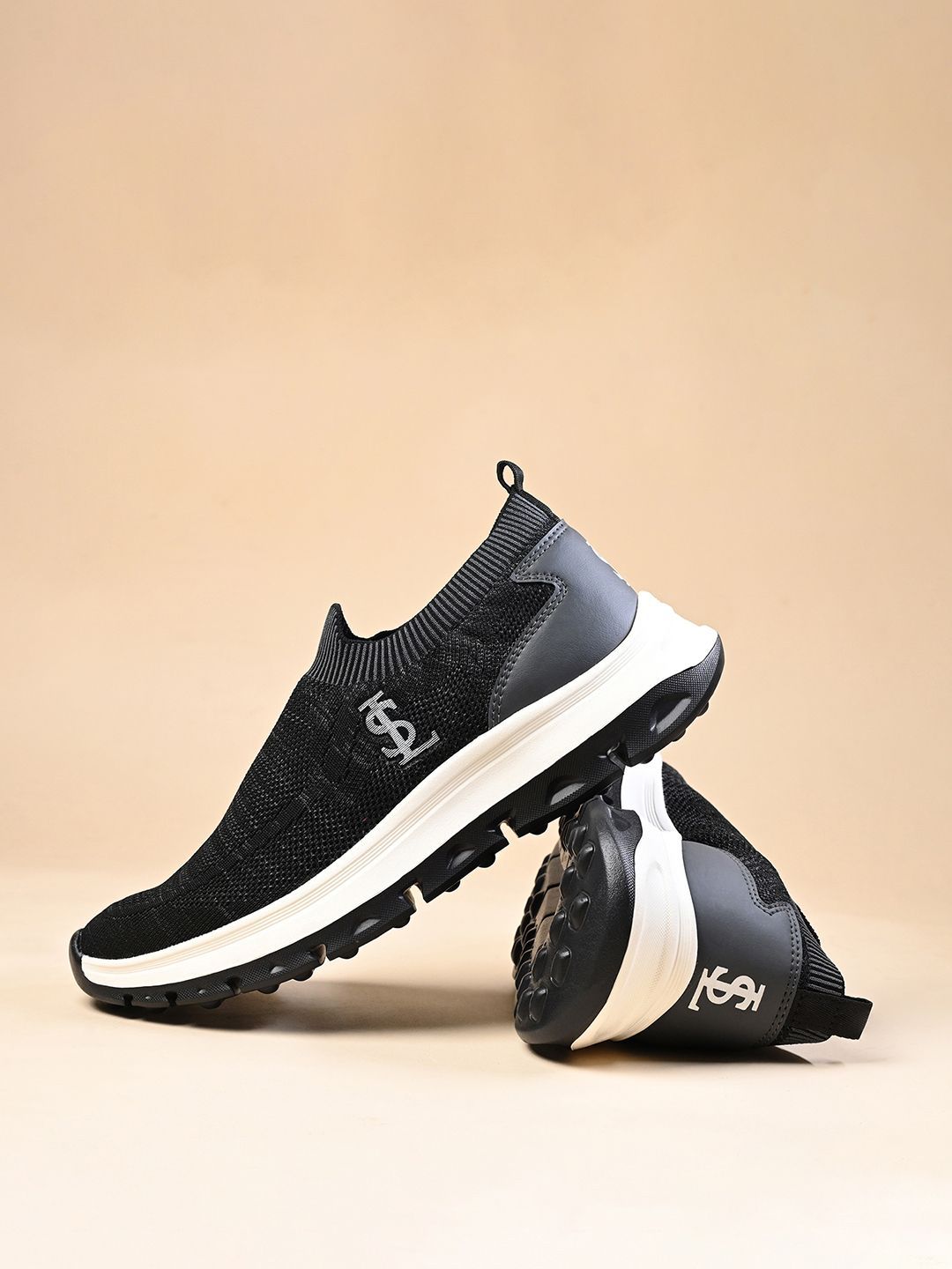 LOUIS STITCH Men's Black and Grey Lightweight Athleisure Flyknit Sport Shoes