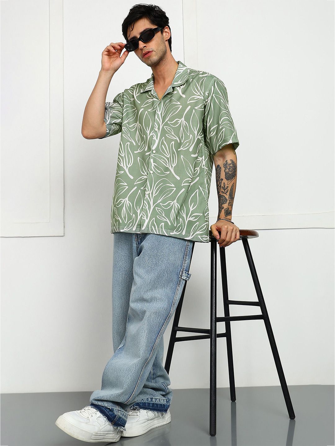 Metronaut Men Floral Printed Shirts