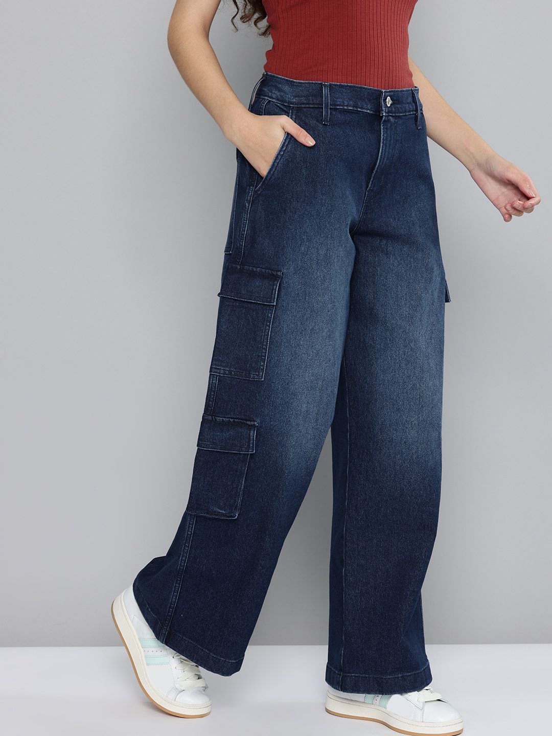 Levis Women Baggy Fit Light Fade Stretchable Cargo Style Jeans