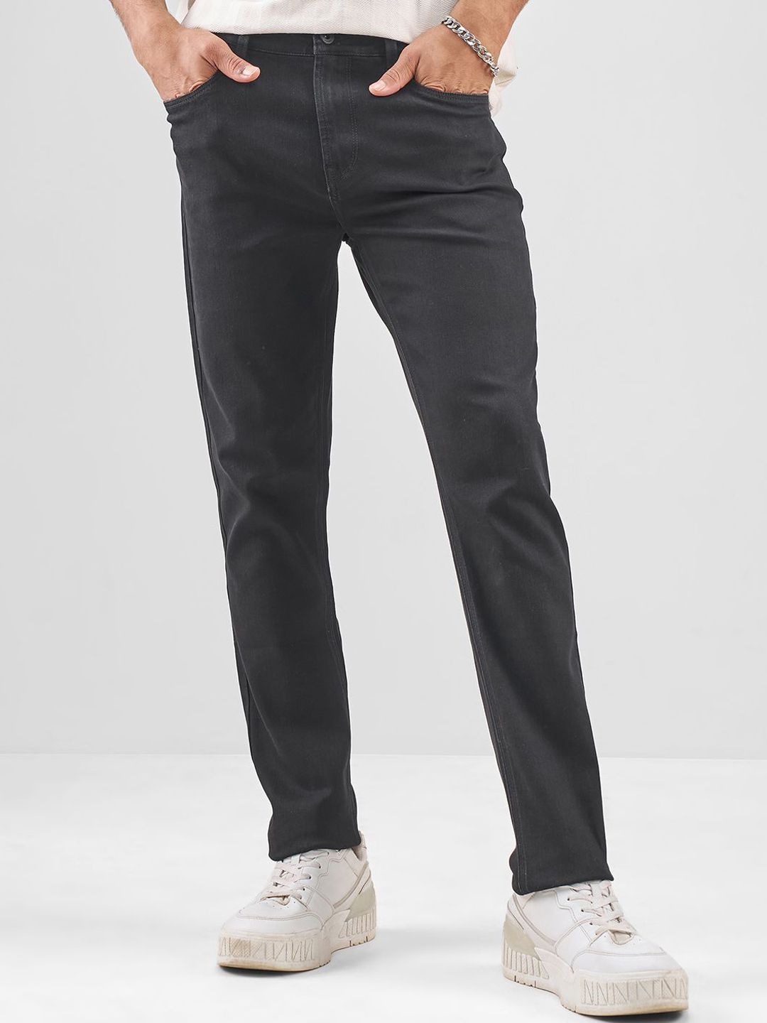 HIGHLANDER Men Slim Fit Mid-Rise Jeans