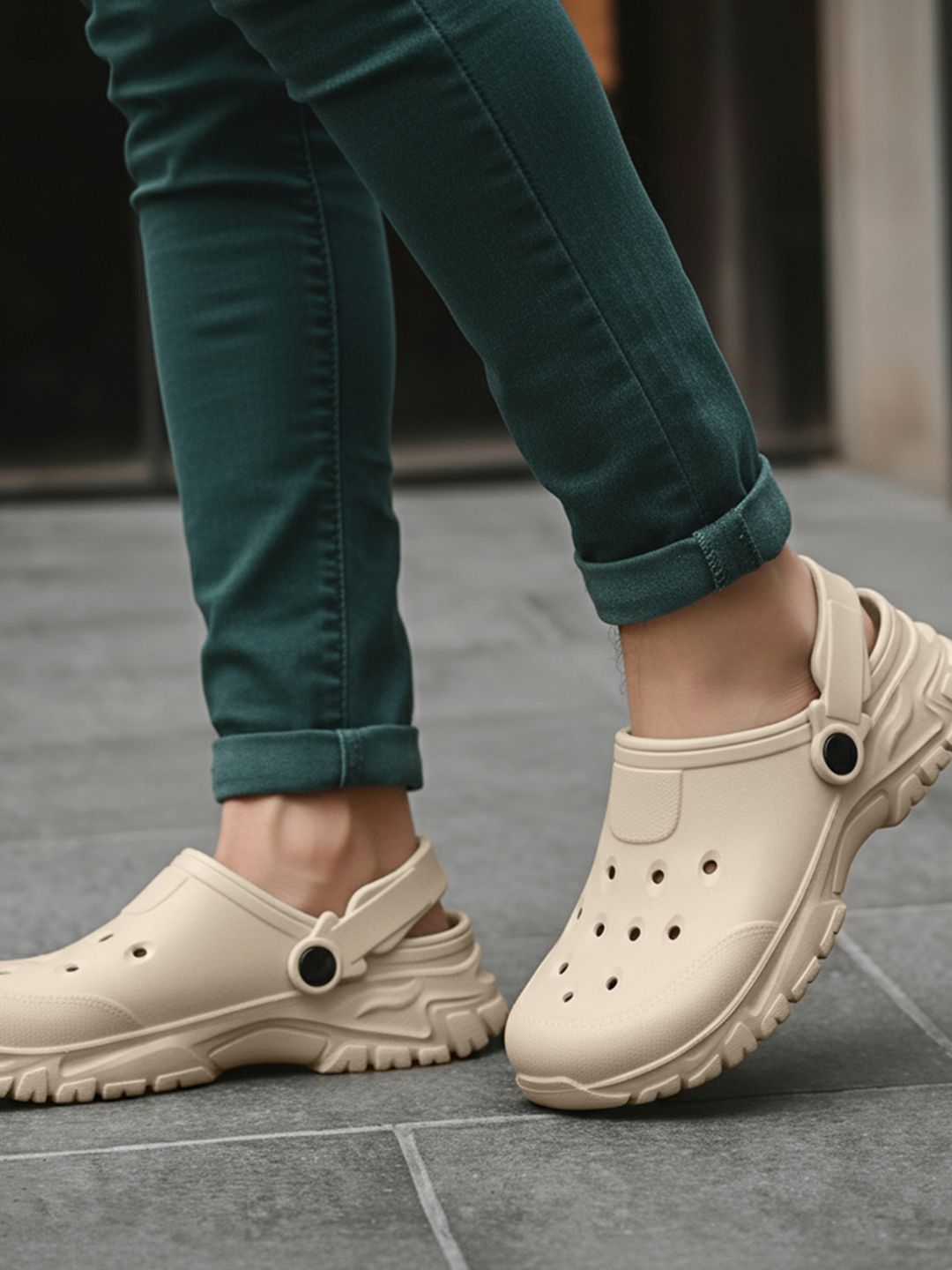 Bewakoof Men Beige EVA Comfy Clogs