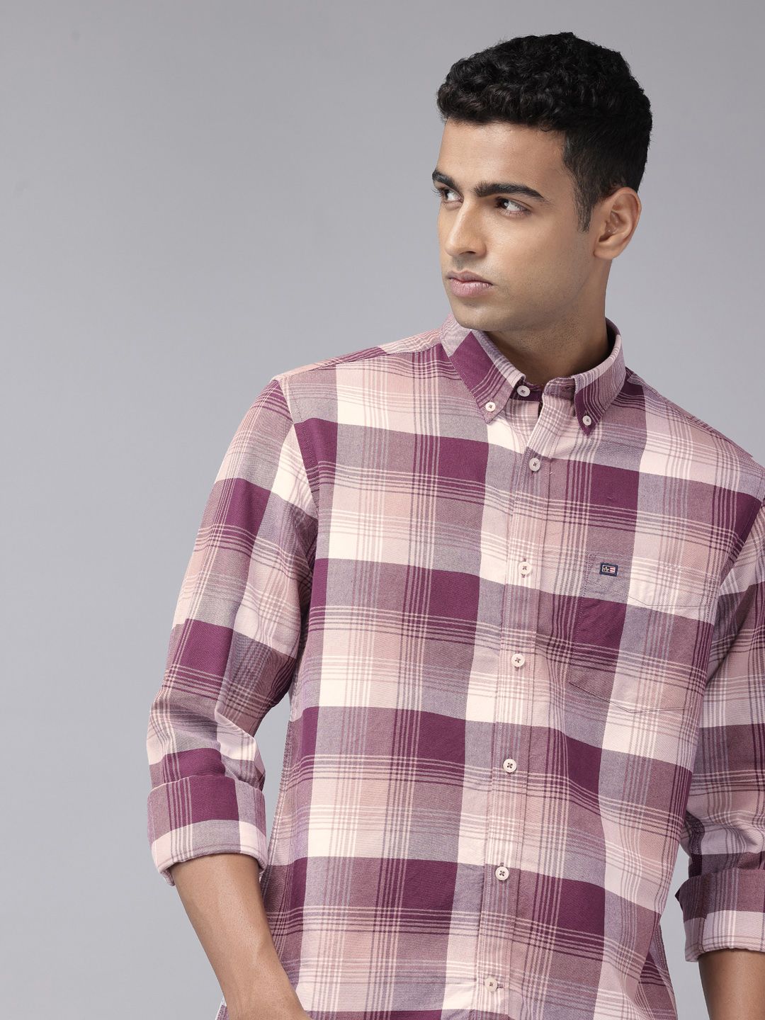 Arrow Sport Manhattan Slim Fit Button-Down Collar Checked Pure Cotton Casual Shirt