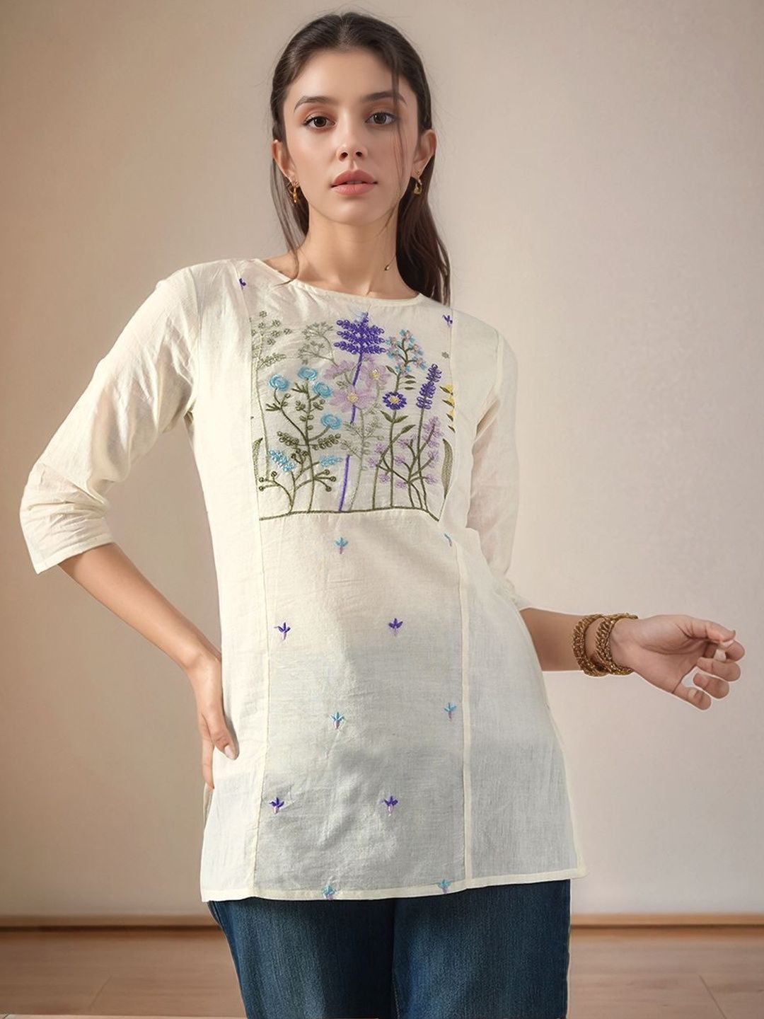 Sangria Women Off White Thread Embroidered Three Quarter Sleeves Ethnic Round Neck Tunic