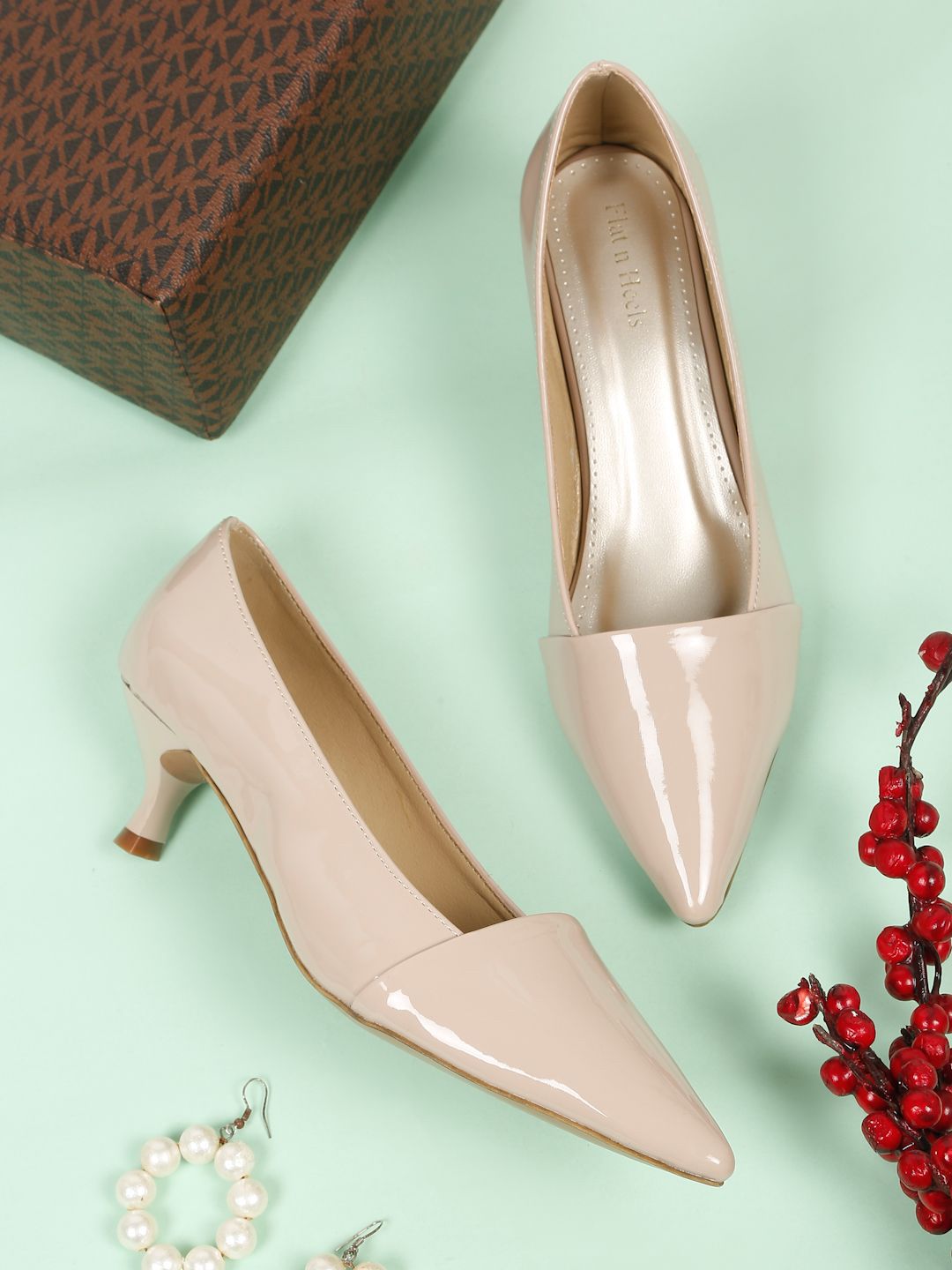 Flat n Heels Solid Pointed Toe Kitten Pumps