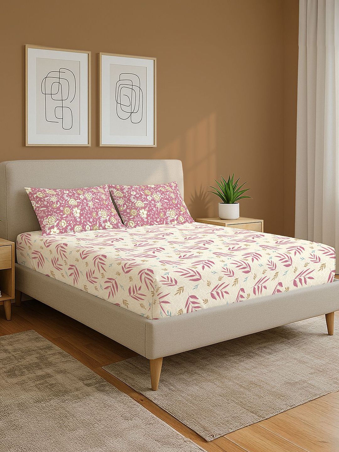 Divine Mauve Floral Cotton 144 Tc King Bedsheet Set