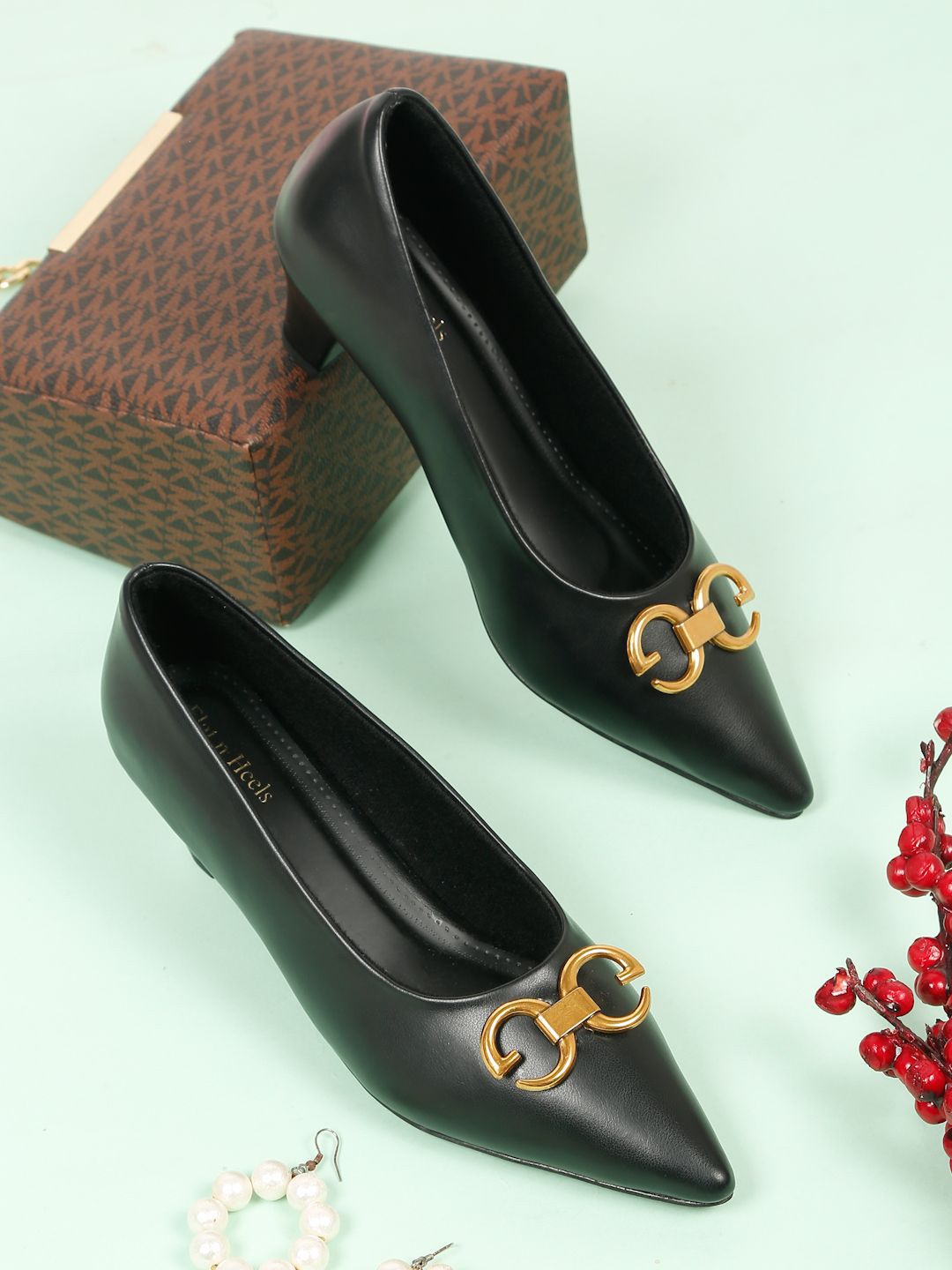 Flat n Heels Solid Pointed Toe Kitten Pumps