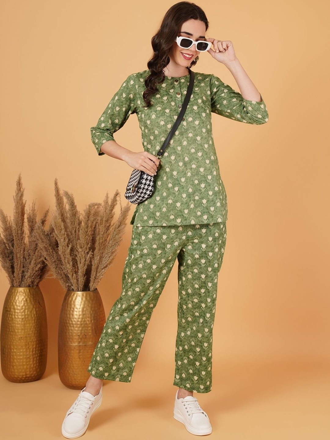 KALINI Women Tulip Printed Cotton Kurti With Trousers Co-Ord Set