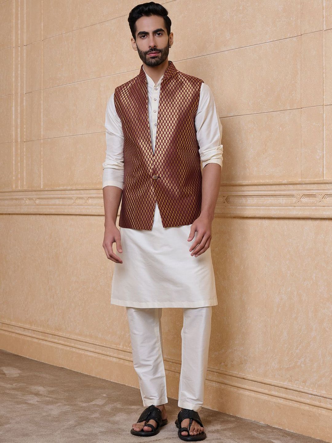 Tasva Men Woven Design Brocade Nehru Jacket