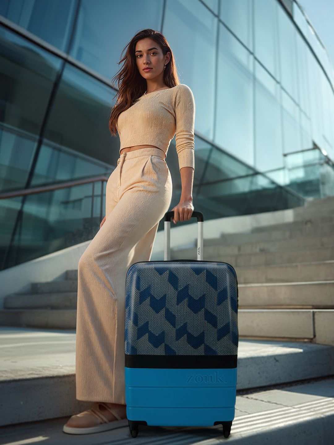 Raahi Hard Sided Trolley Bag ZOUK Himachal Chevron Blue Large Raahi Trolley Bag