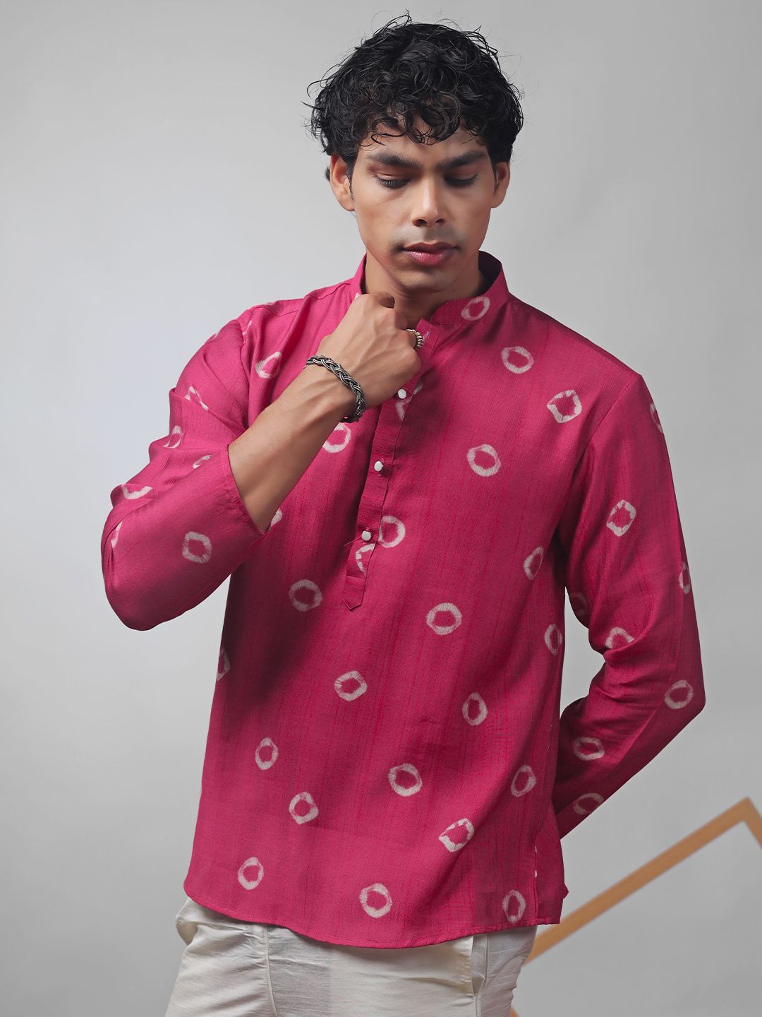 Rawayi Men Geometric Printed Festive Straight Kurta