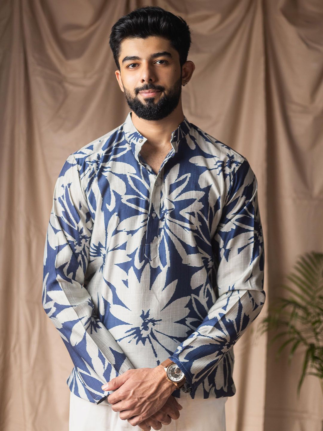 Rawayi Men Mandarin Collar Pure Linen Short Kurta