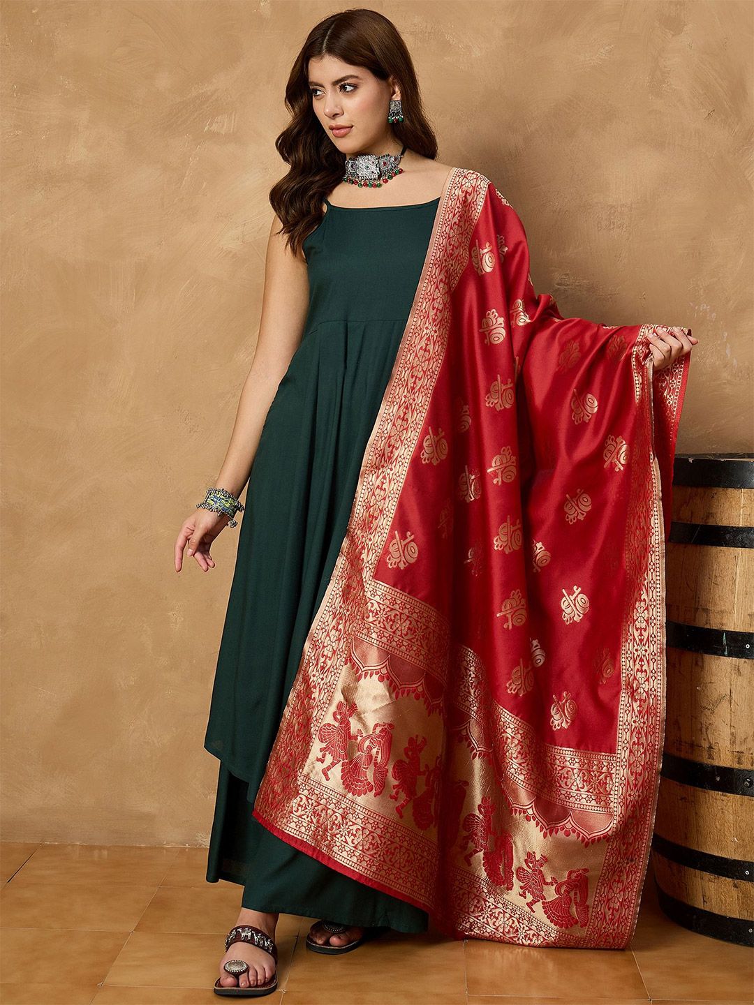 InWeave Floral Woven Design Dupatta