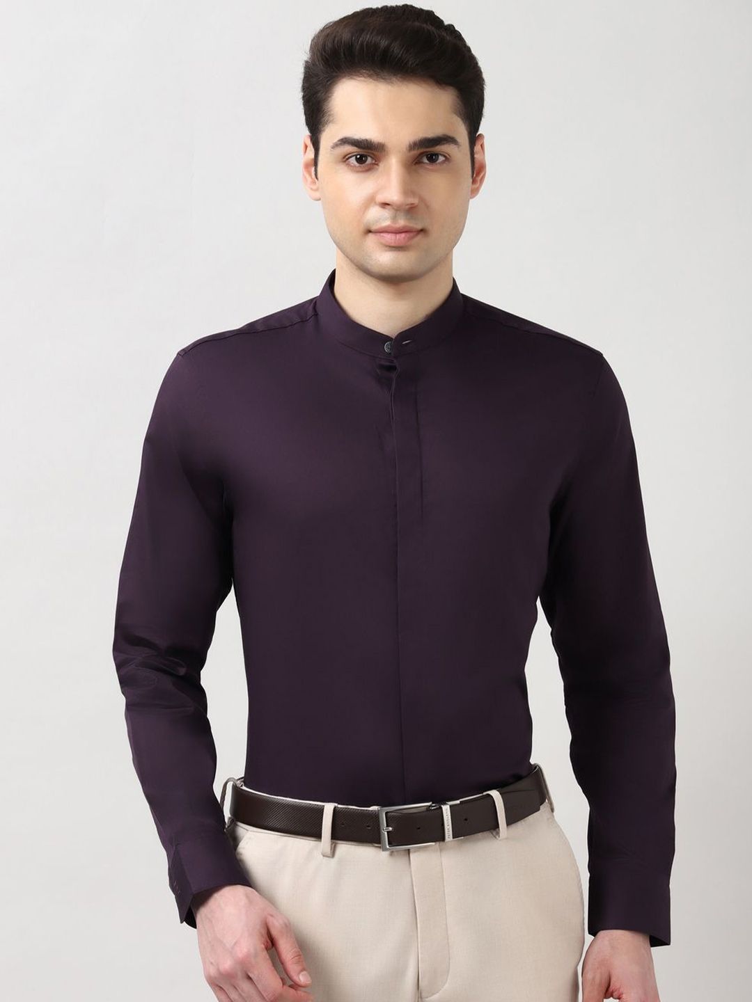 Peter England Elite Men Slim Fit Solid Mandarin Collar Cotton Formal Shirt