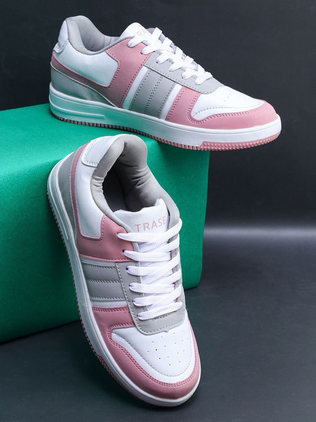 TRASE TRASE Women Casual Sneakers