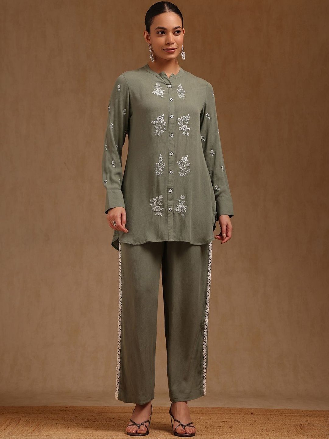 Soch Embroidered Mandarin Collar Thread Work Kurta With Trousers