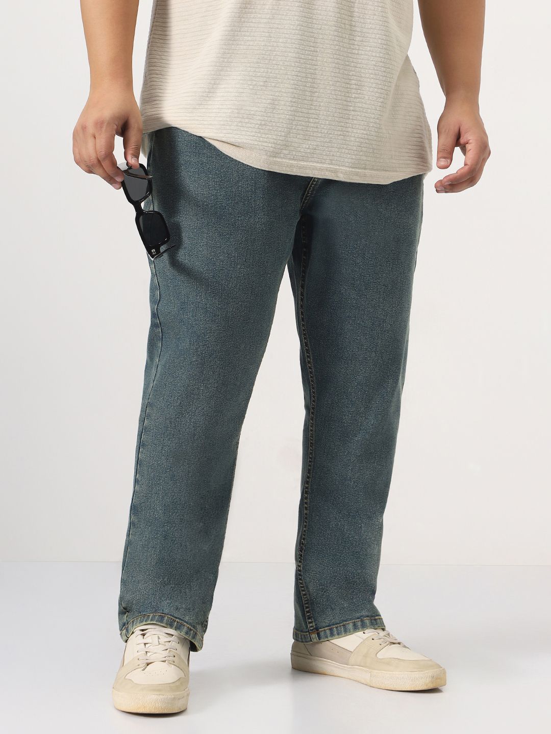 Urbano Plus Men Mid-Rise Straight Fit Heavy Washed Jeans