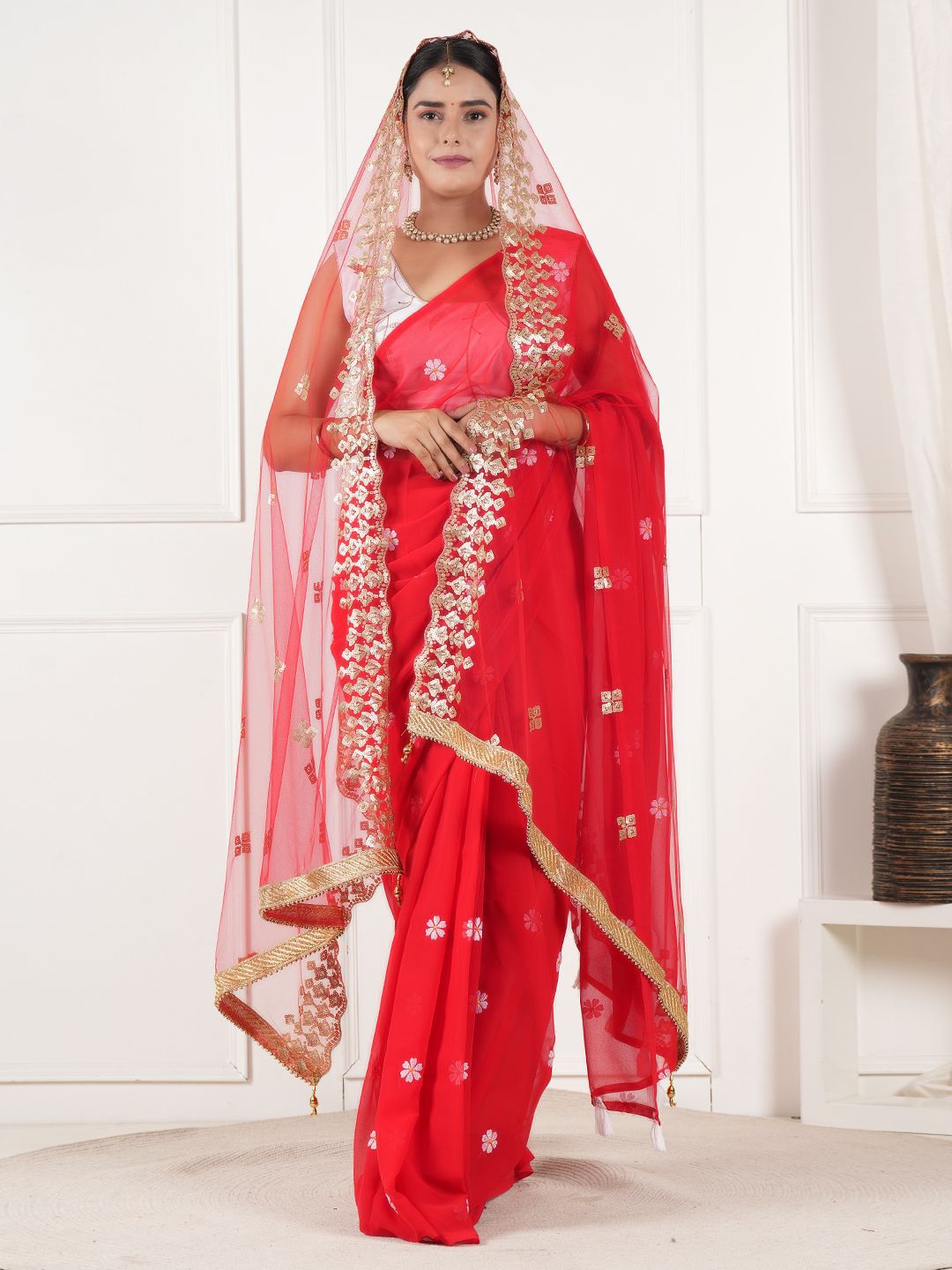 A R SILK DUPATTA HUB Floral Embroidered Dupatta With Sequinned