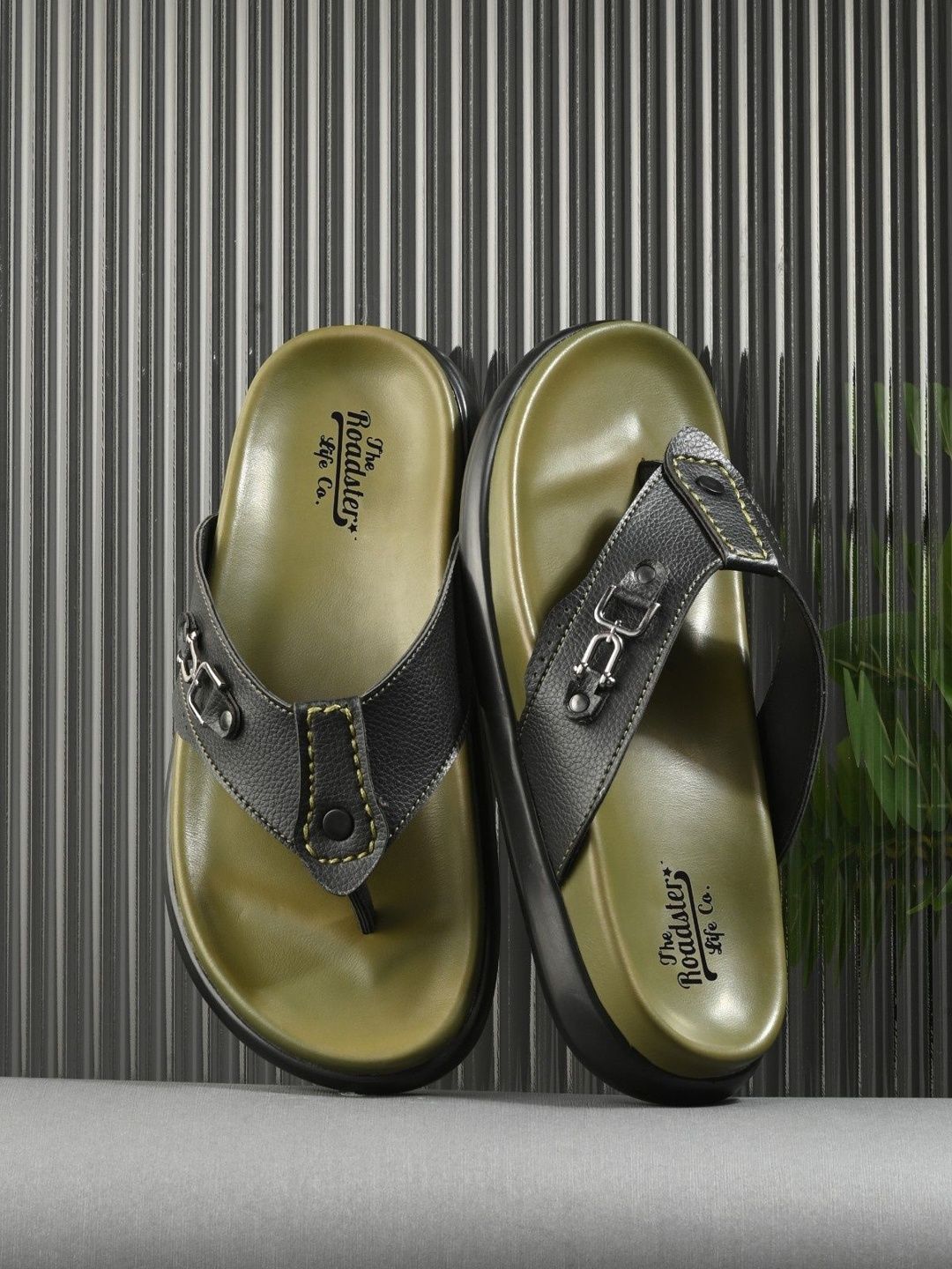 Roadster Men Comfort Sandals