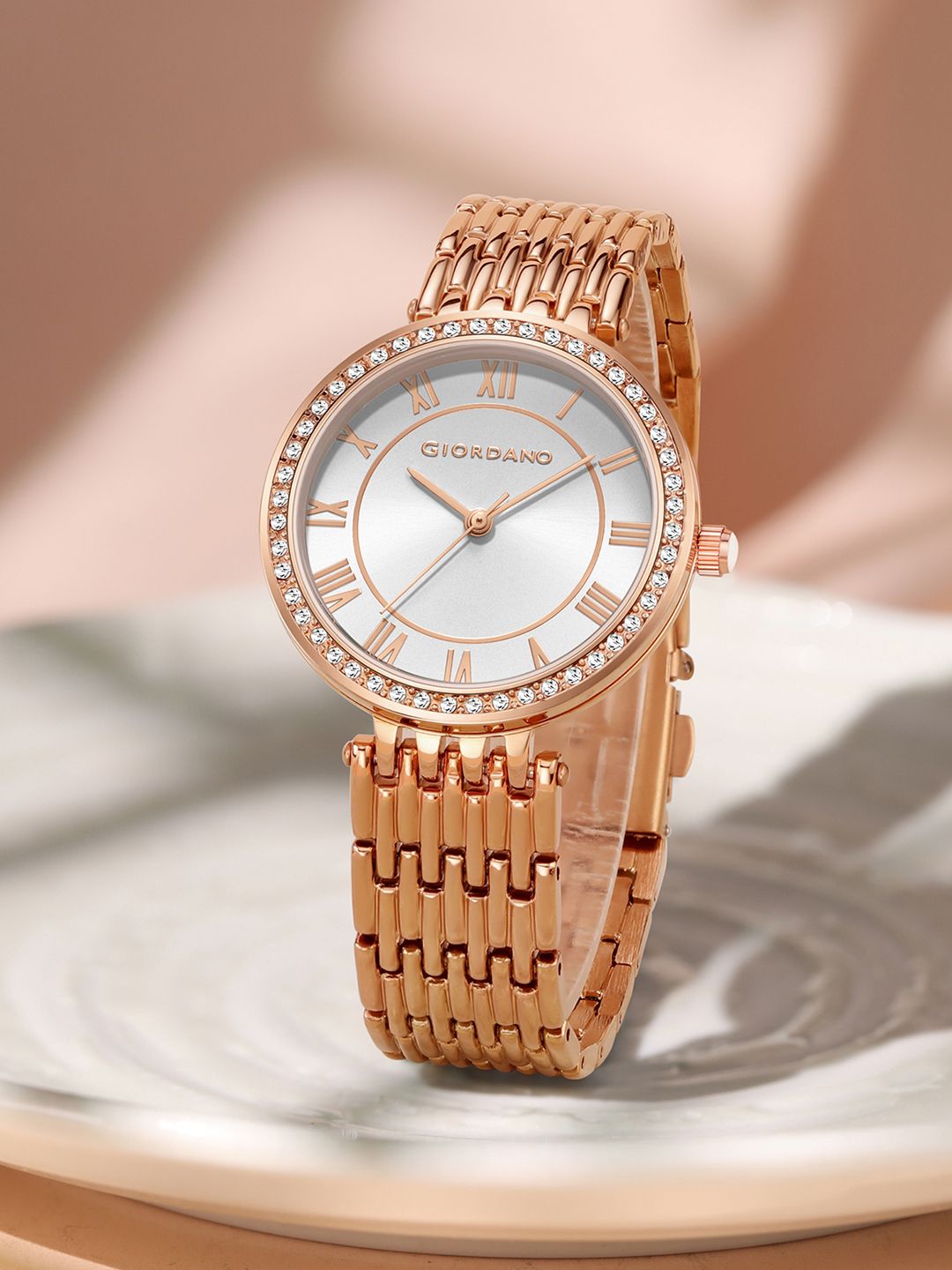 Giordano Eleganza Collection Women Round Diamond-Set with Metal Strap Analog Watch