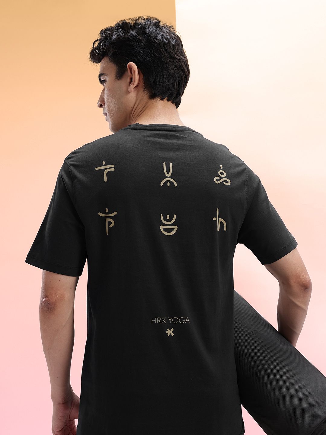 HRX by Hrithik Roshan Conversational Print Yoga T-shirt