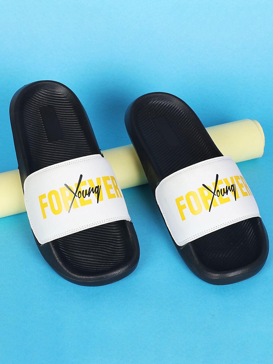 PERY PAO Men Printed Sliders Flip Flops