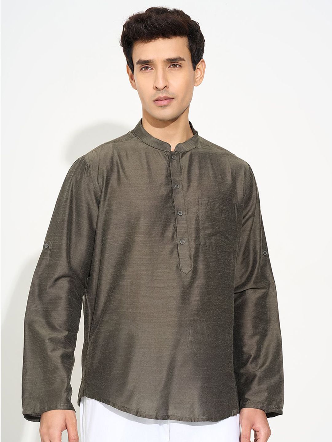 indus route by Pantaloons Men Thread Work Mandarin Collar Pure Cotton Straight Kurta