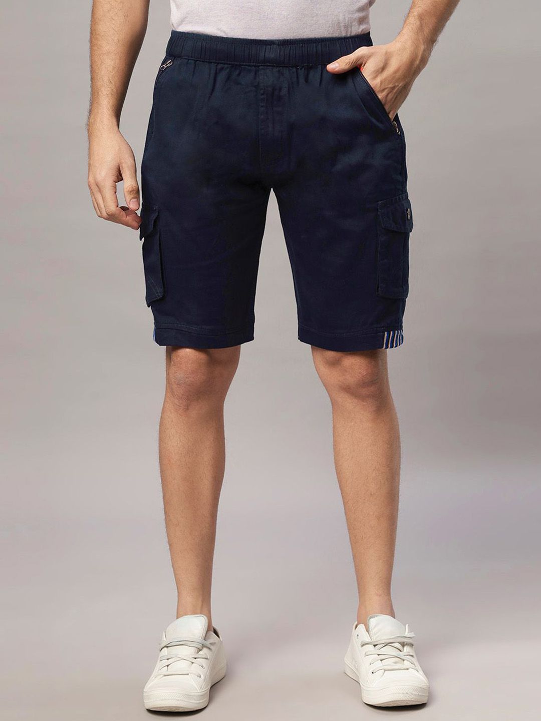 HO BINDAASS Men Regular Fit Mid-Rise Pure Cotton cargo shorts