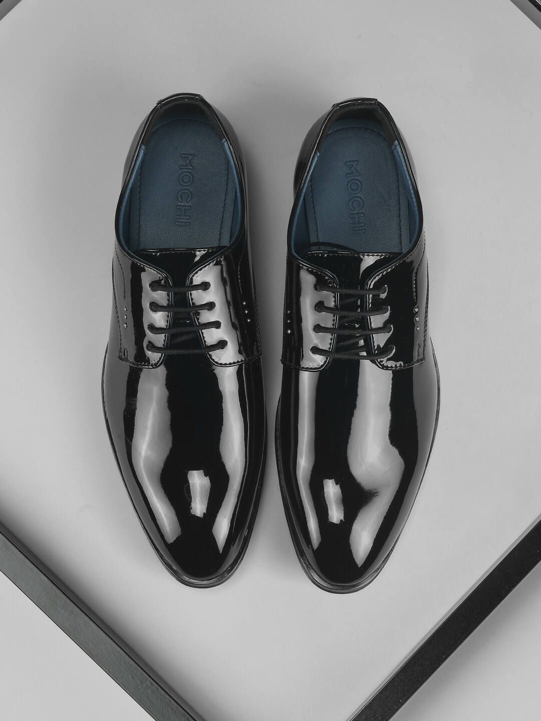 Mochi Men Round-Toe Formal Derbys