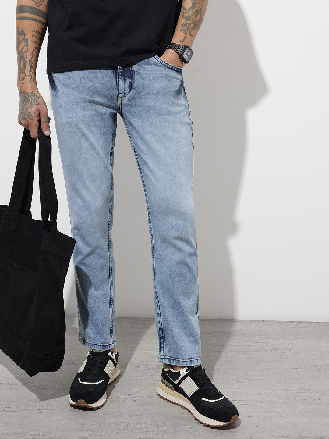 The Roadster Life Co. Men Slim Fit Heavy Fade Stretchable Jeans
