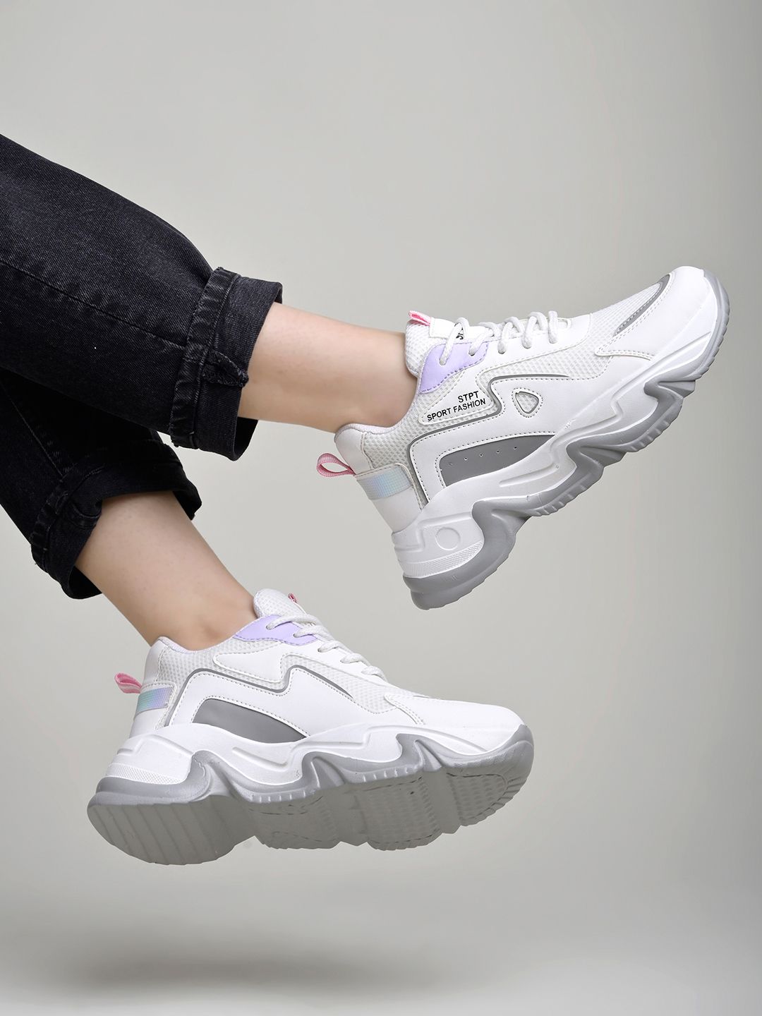 Stylestry Women Lace Up Colourblocked Sneakers