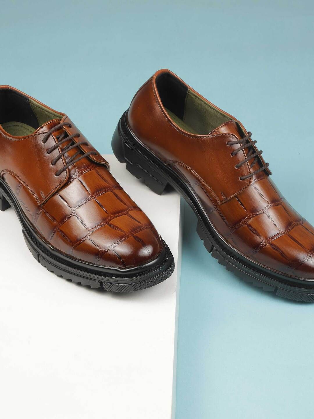 Mochi Men Textured Formal Derbys