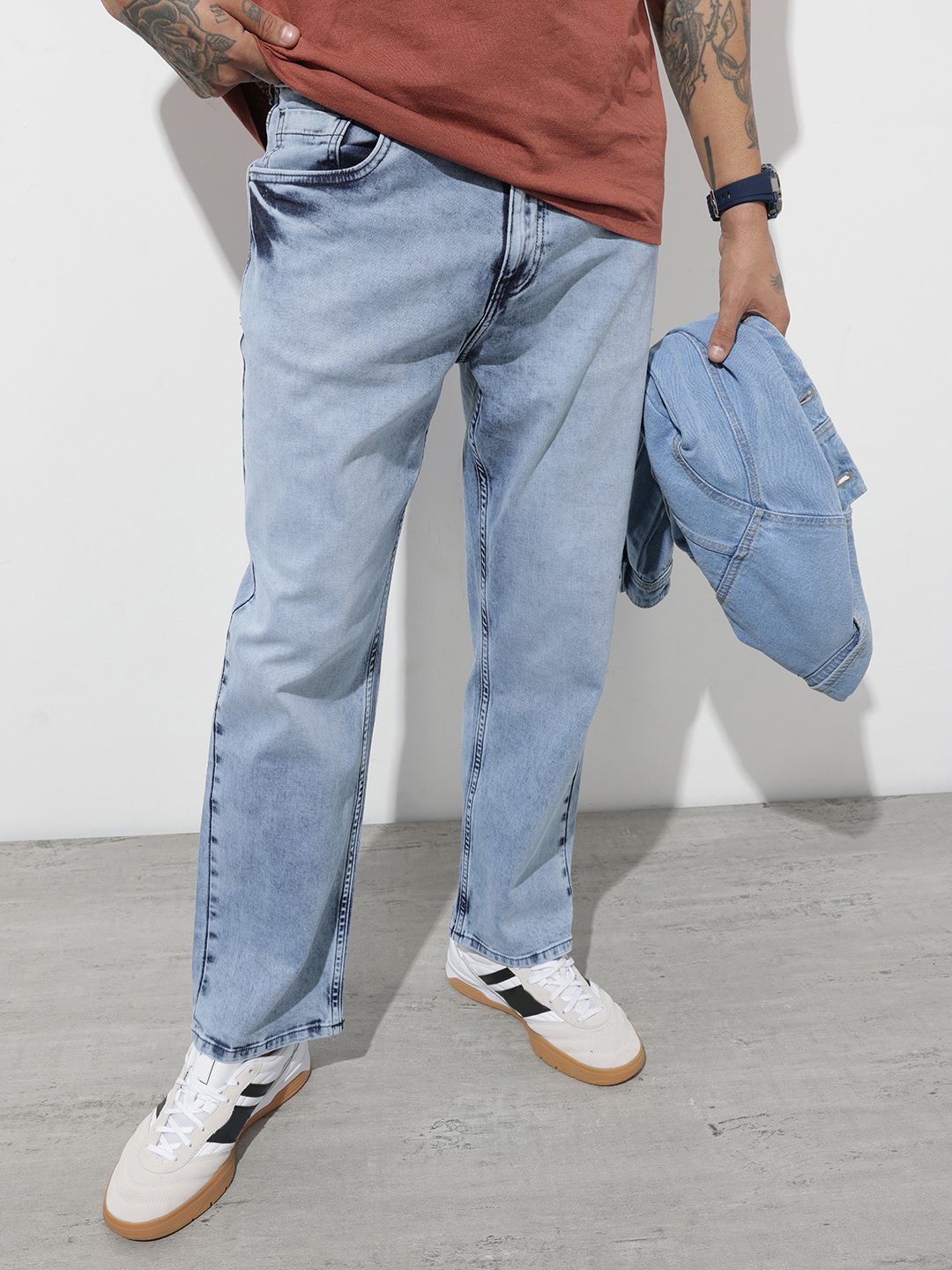 The Roadster Life Co. Men Straight Fit Heavy Fade Stretchable Jeans