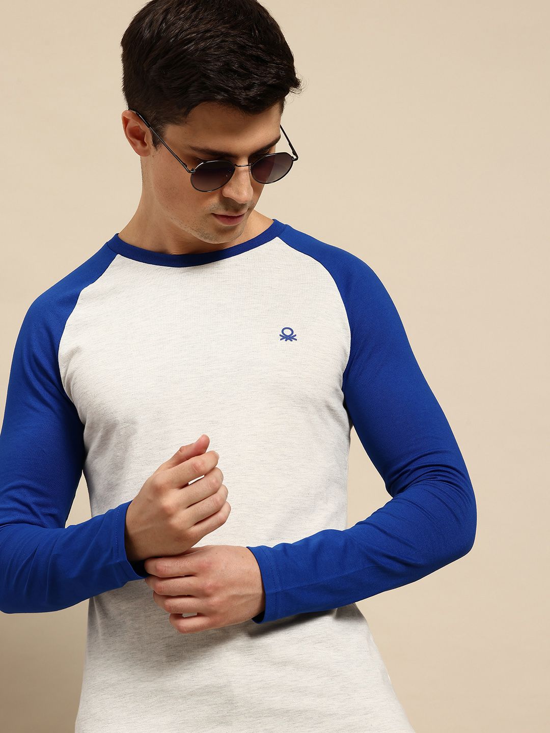 United Colors of Benetton Round Neck Contrast Raglan Sleeve Regular Fit T-shirt
