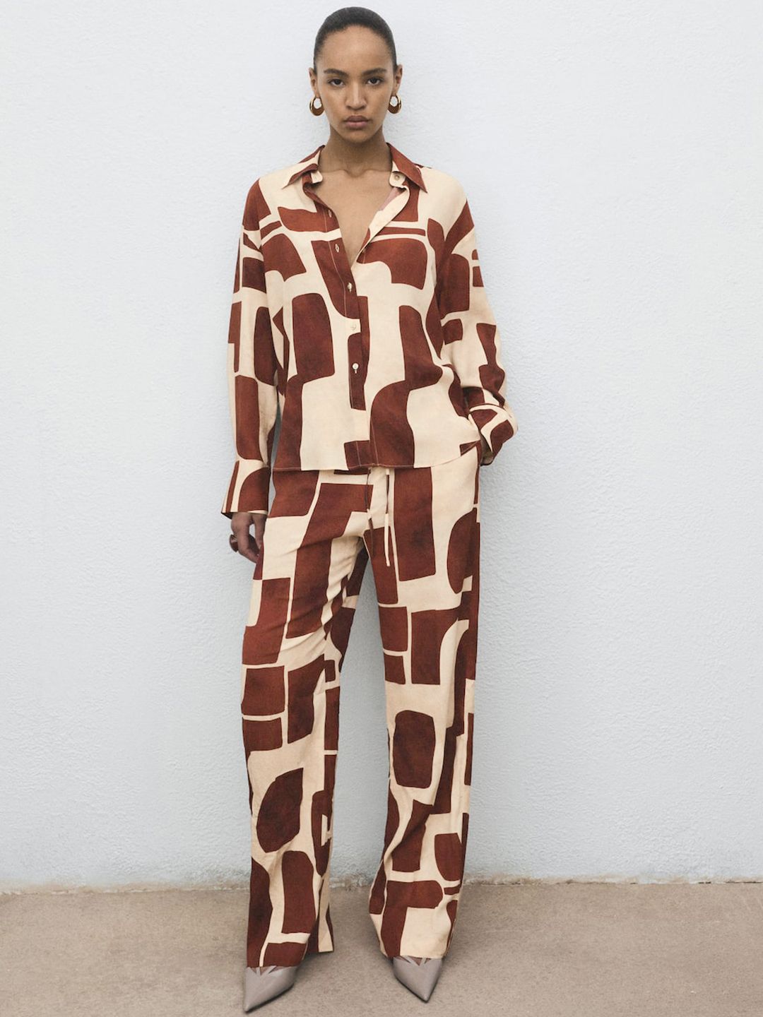 Relaxed Fit Geometric Print Casual Shirt