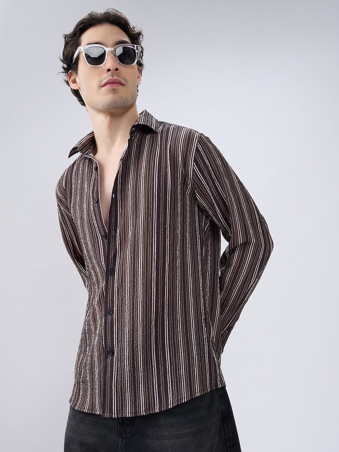 VASTRADO Men Classic Fit Vertical Striped Spread Collar Casual Shirt