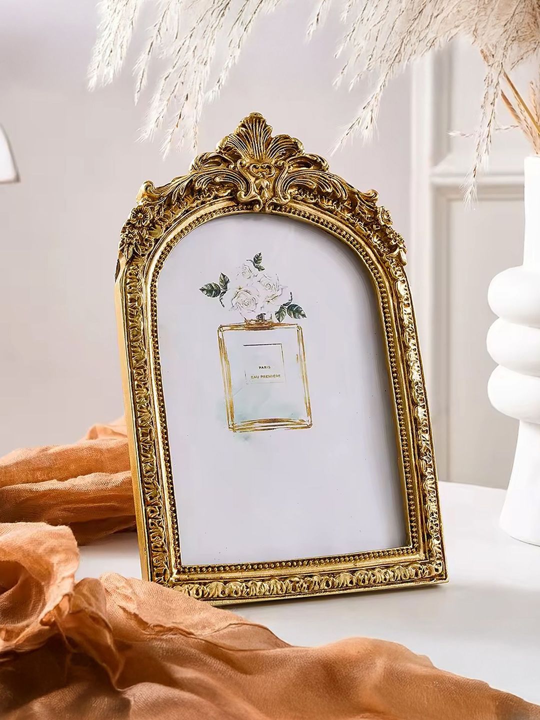 Ekhasa Ekhasa Acrylic Gold-Toned 1 Pieces Table Photo Frames