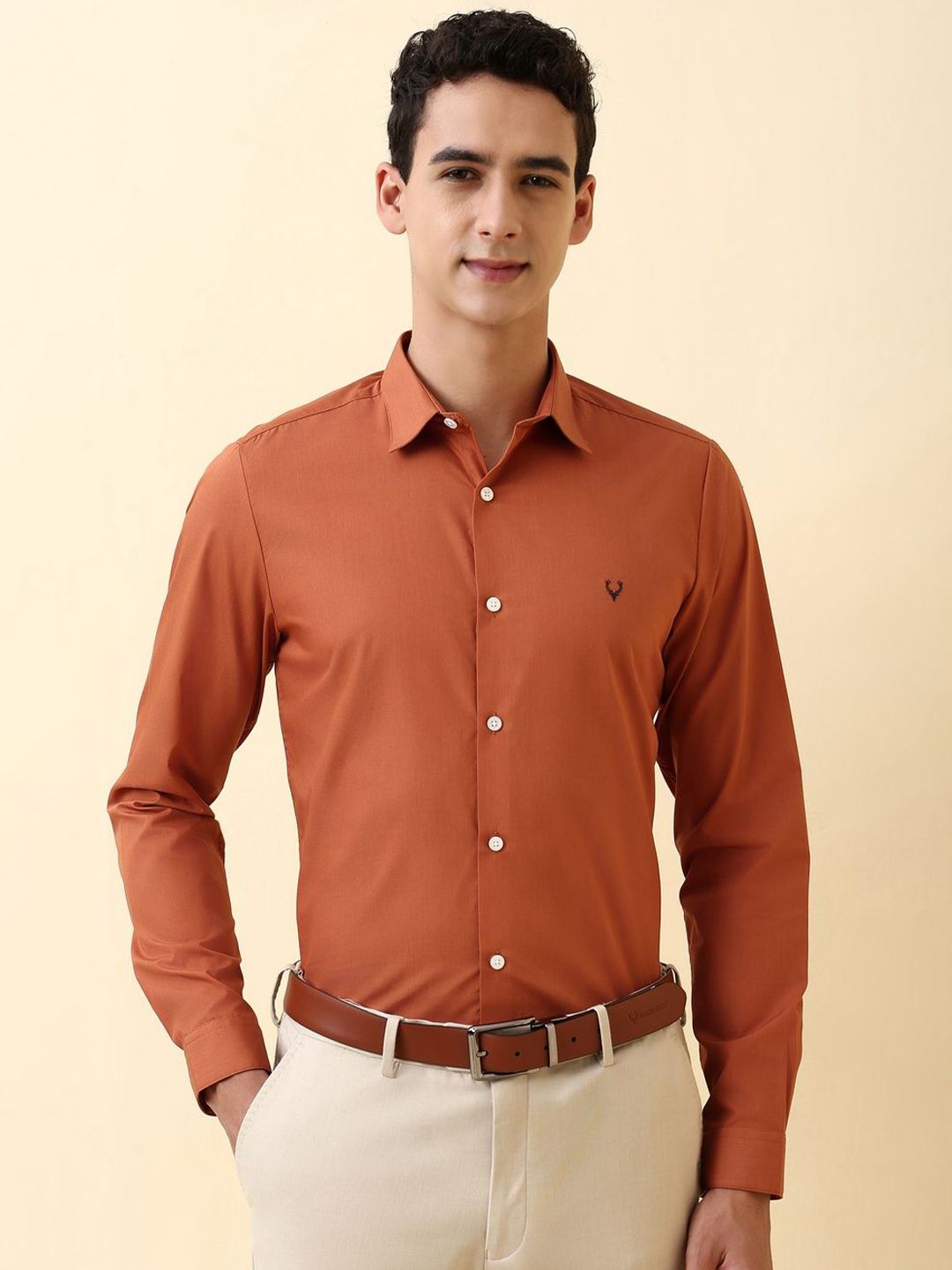 Allen Solly Men Slim Fit Spread Collar Formal Shirt