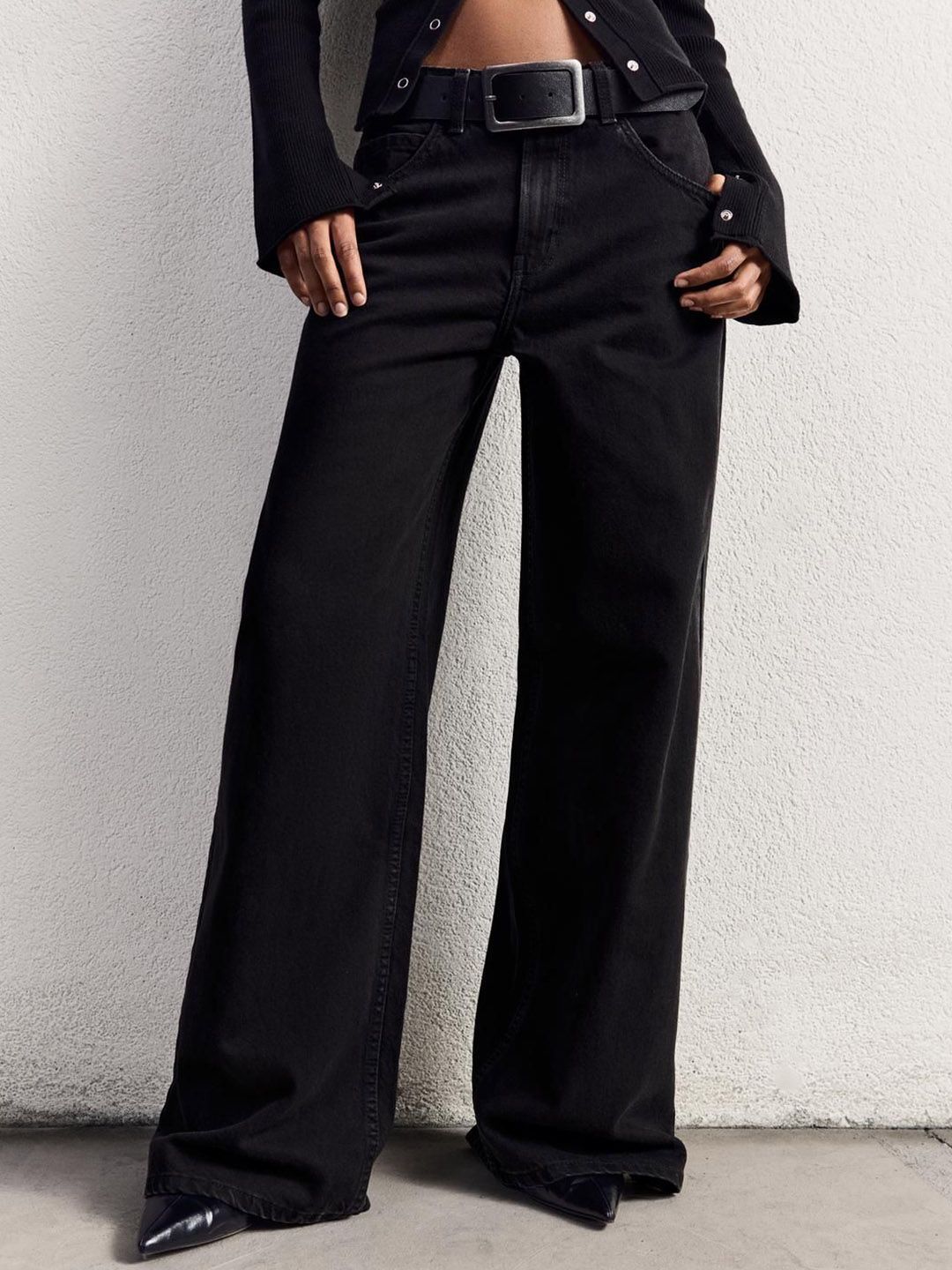 Wide-leg jeans