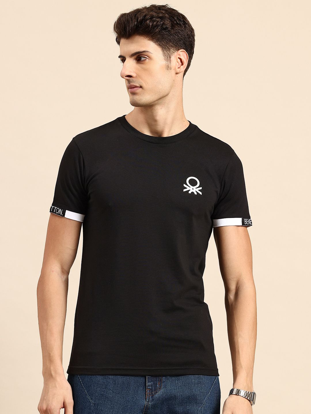 United Colors of Benetton Brand Logo Detail T-shirt