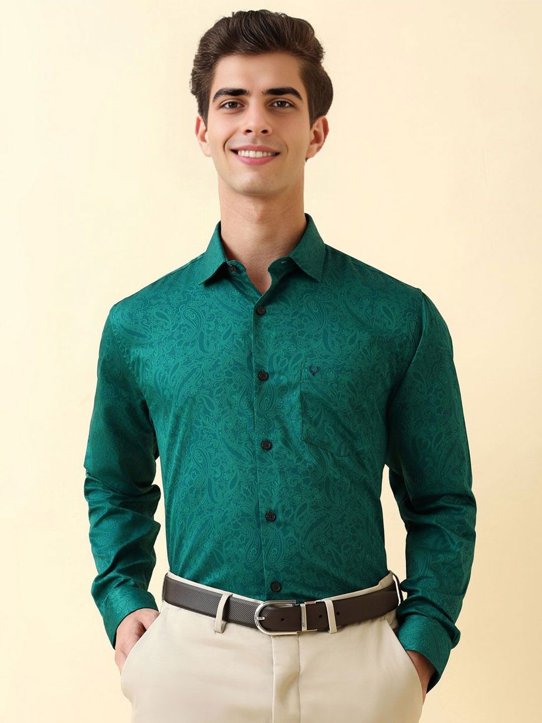 Allen Solly Men Slim Fit Ethnic Motifs Printed Spread Collar Pure Cotton Formal Shirt