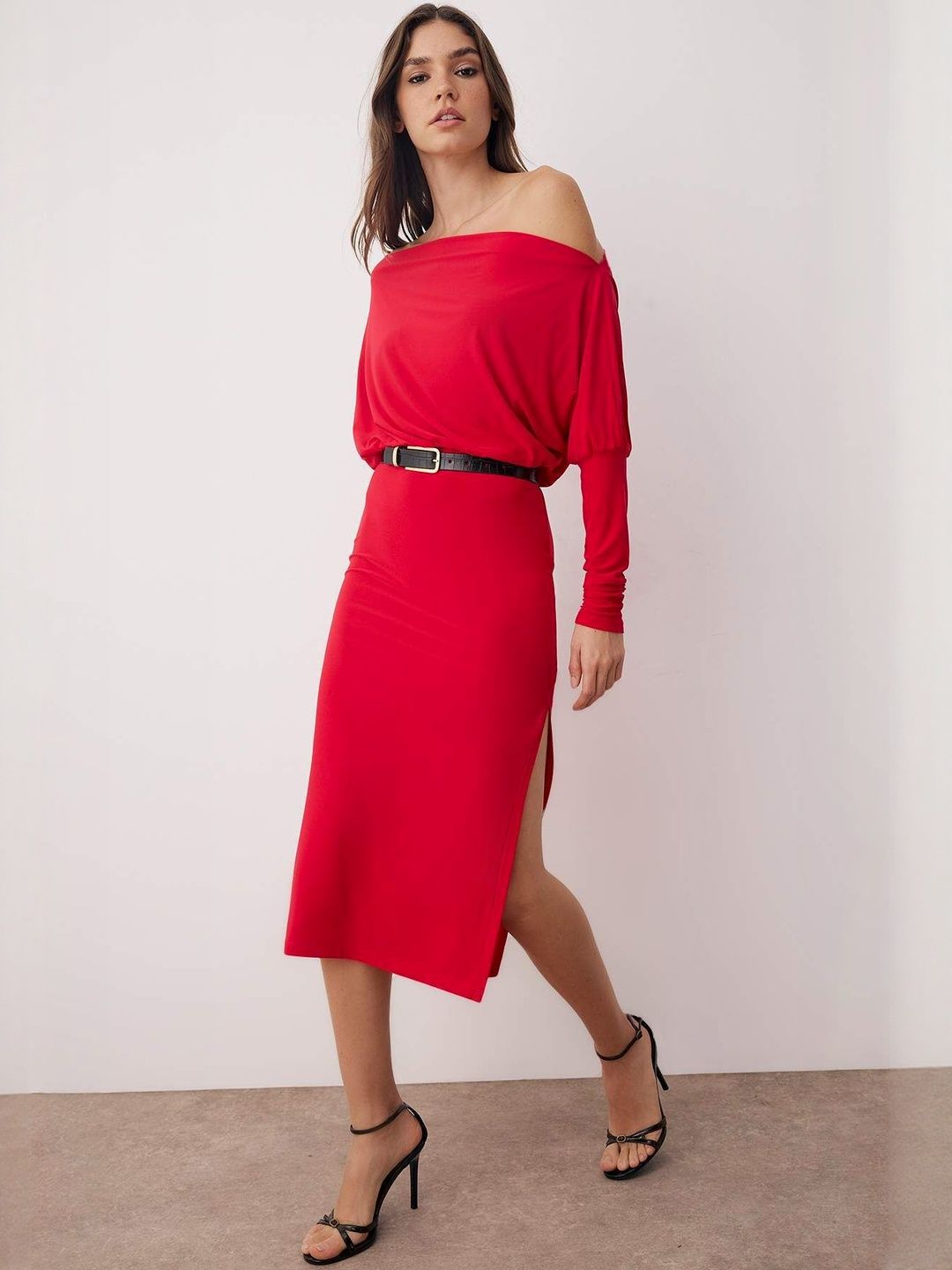 Trendyol Women Off-Shoulder Slits Batwing Sleeve Sheath Midi Dress