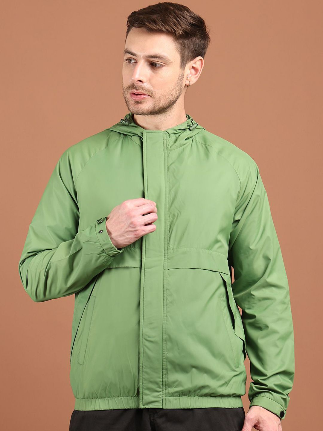 HOUSE OF VEDAS Men Hooded Solid Windcheater Puffer Jacket