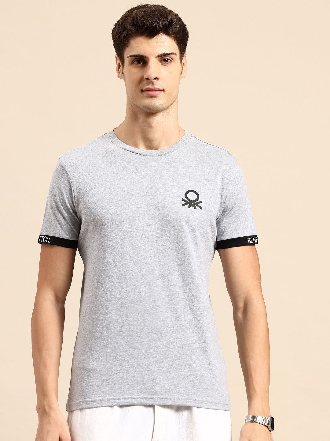 United Colors of Benetton Brand Logo Detail T-shirt
