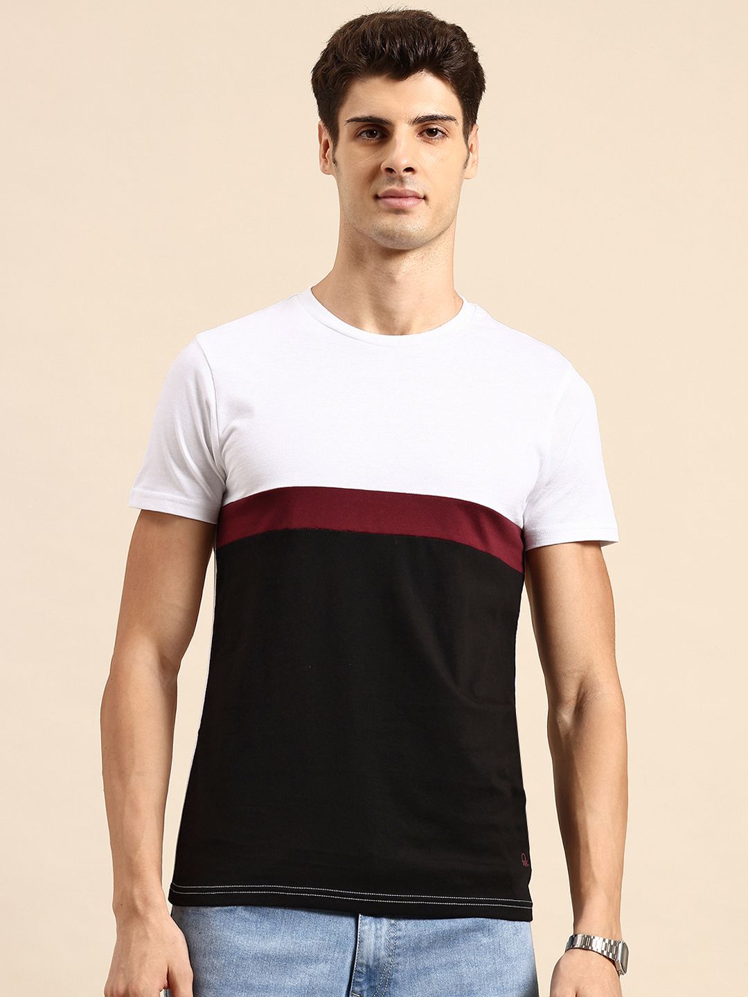 United Colors of Benetton Brand Logo Detail Colorblocked T-shirt