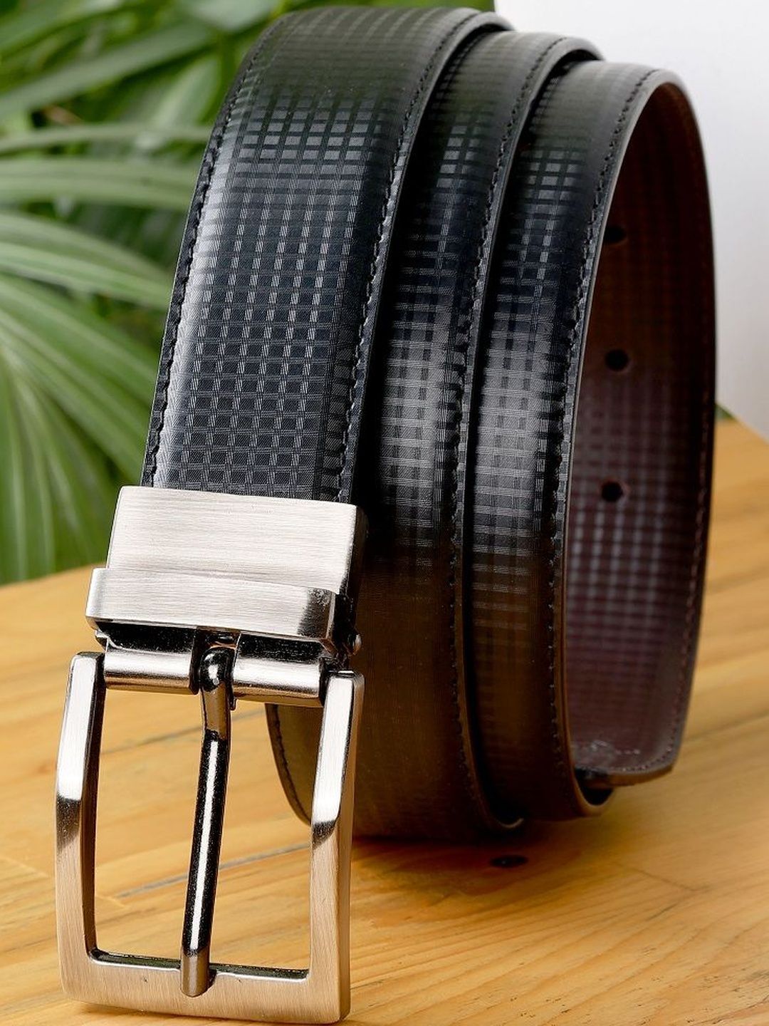 Roadster Men Textured Leather Reversible Belt