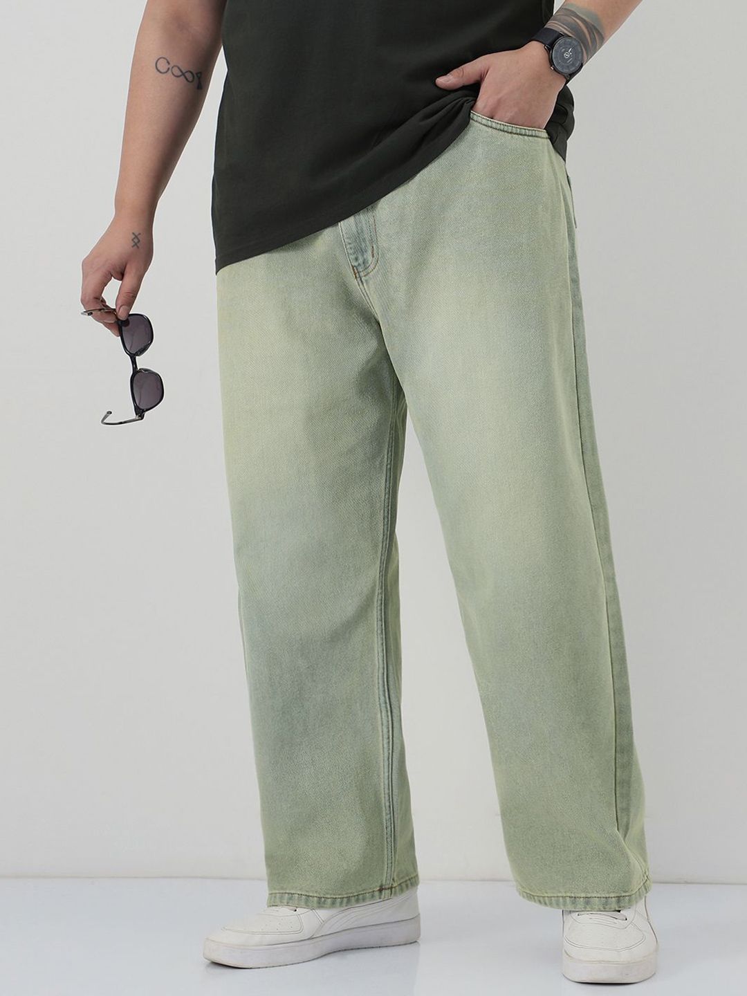 Urbano Plus Men Washed Grey Loose Relaxed Fit Mid-Rise Light Fade Stretchable Jeans