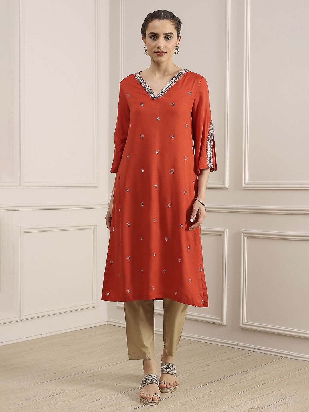 Biba Biba Women Floral Woven Design Daily Straight Kurta