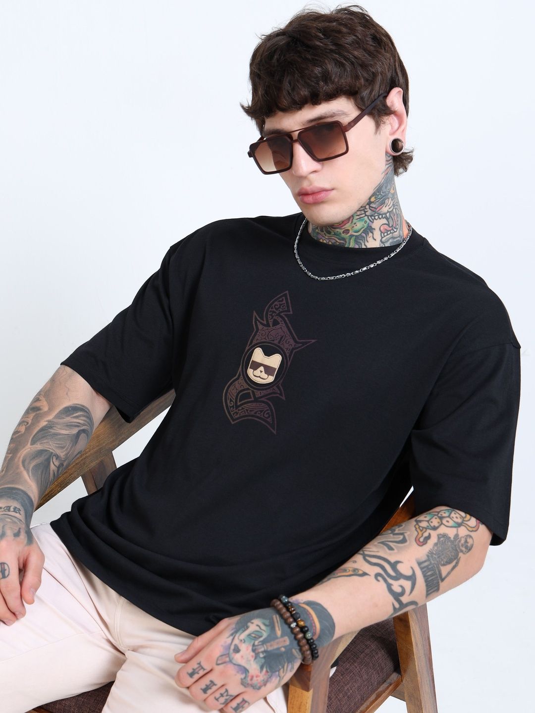 glitchez Men Graphic Printed Round Neck Cotton Oversized T-shirt